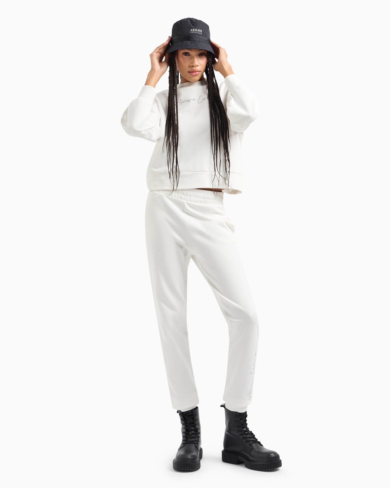 Soft yarn jogger pants with logo Diapositiva 3