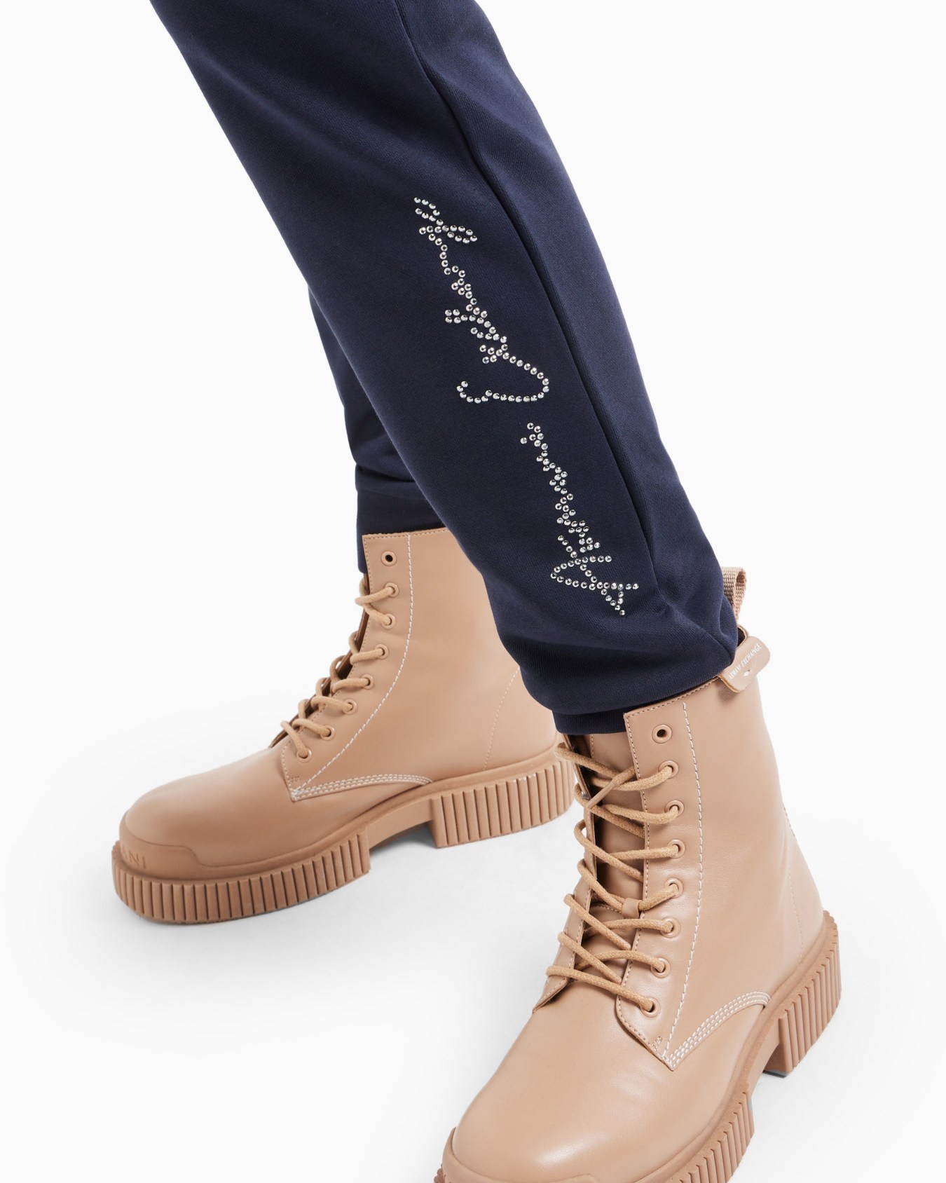 Soft yarn jogger pants with logo Diapositiva 4