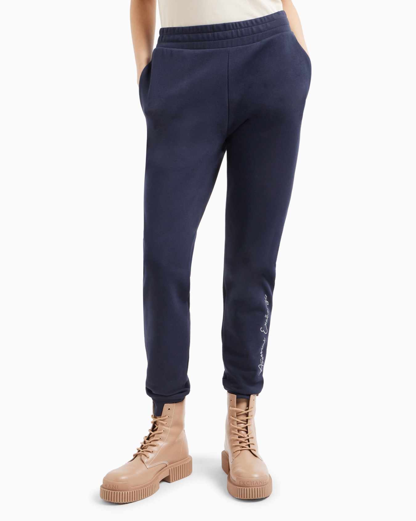 Soft yarn jogger pants with logo Diapositiva 1