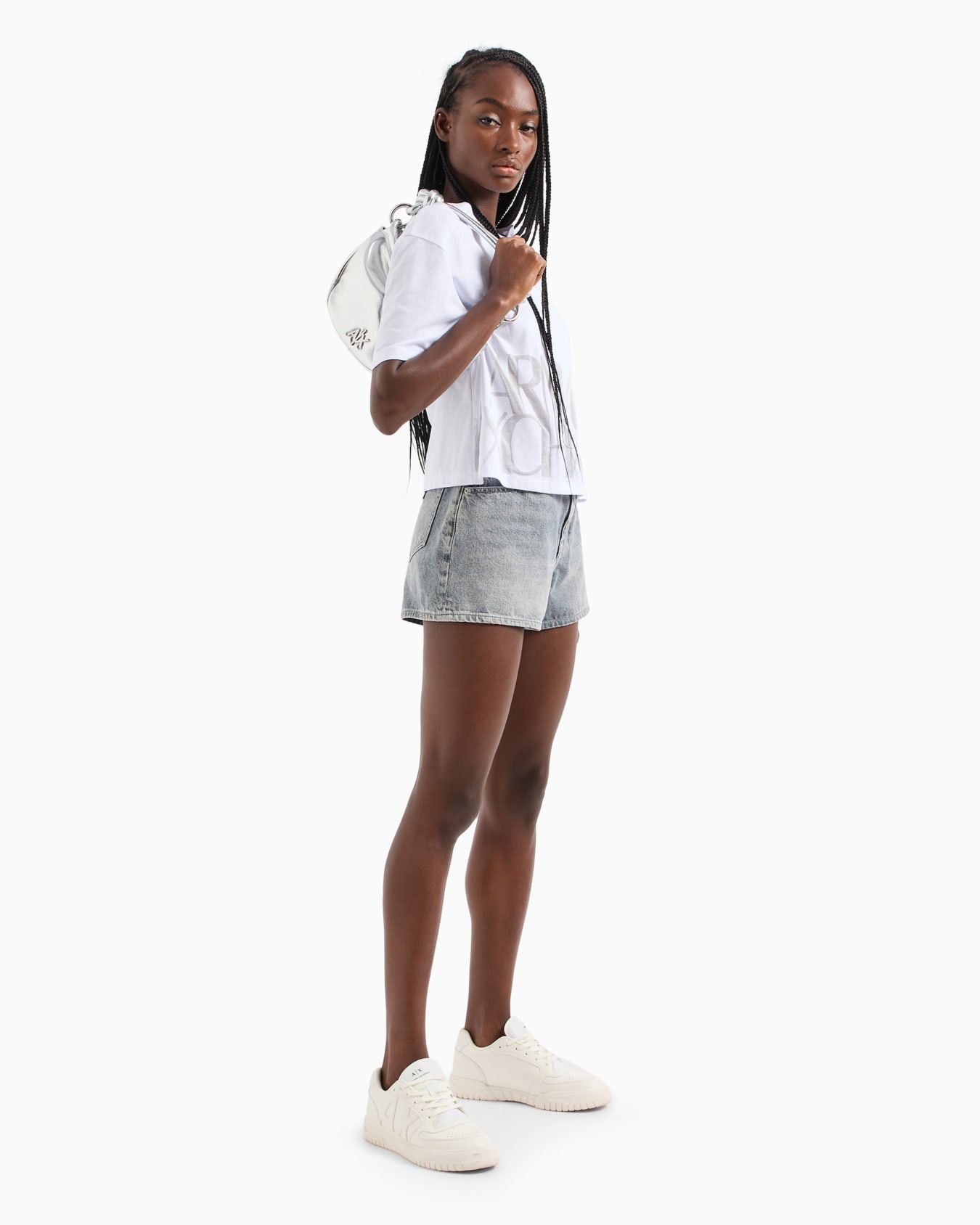 Cropped T-shirt with monogram logo in ASV cotton Diapositiva 3