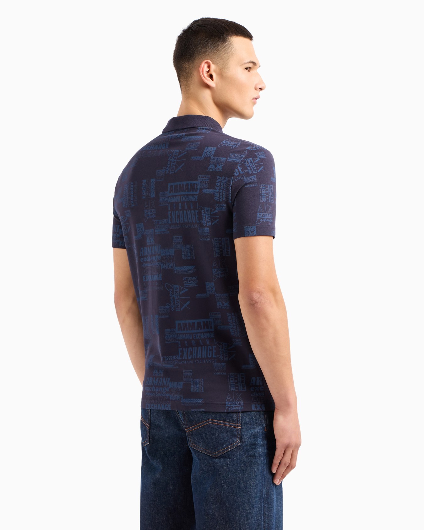Regular fit short-sleeved polo shirt with contrasting collar Diapositiva 2
