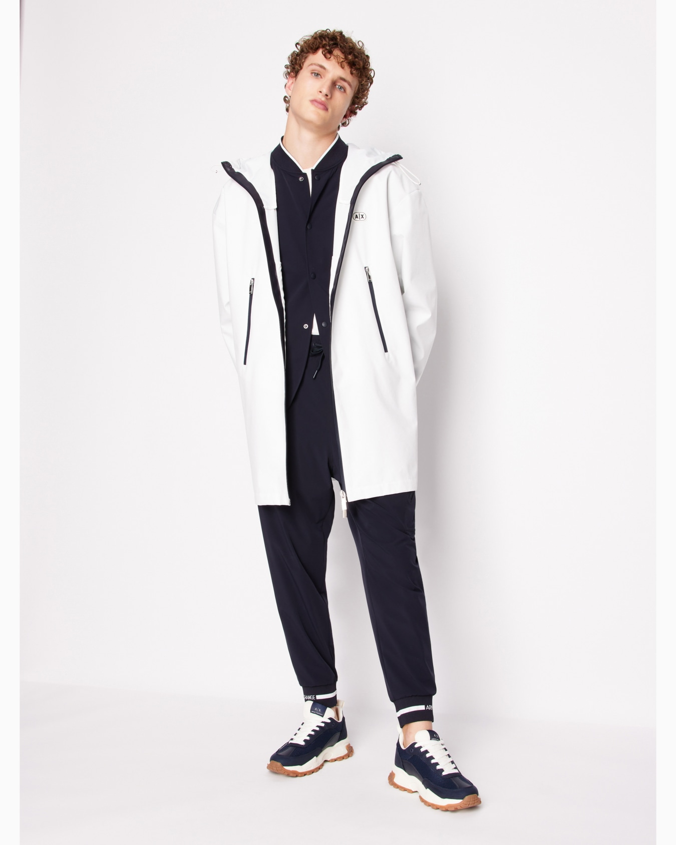 Caban coat in stretch fabric with logo tape Diapositiva 3