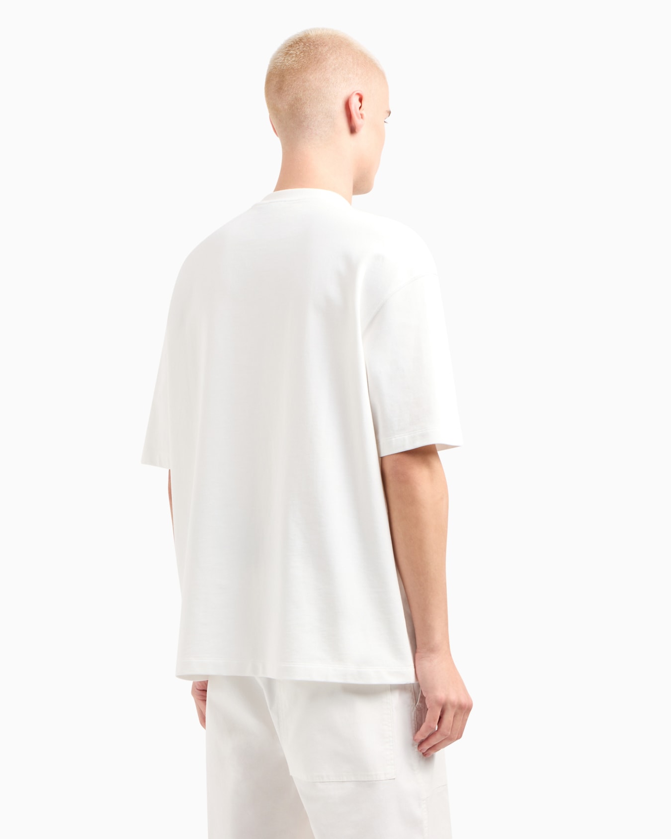 Relaxed fit T-shirt with round neck and logo Diapositiva 2