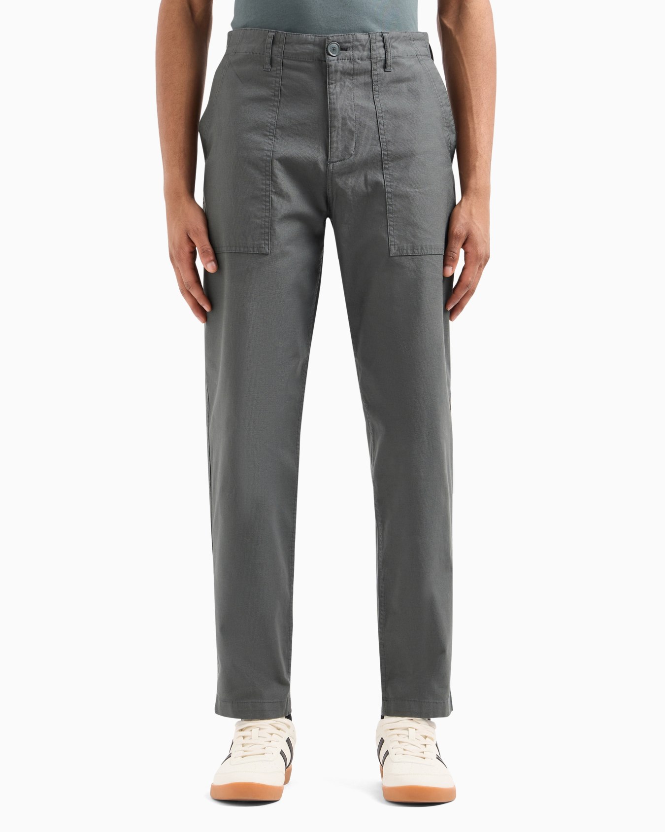 Regular fit gabardine trousers Diapositiva 1