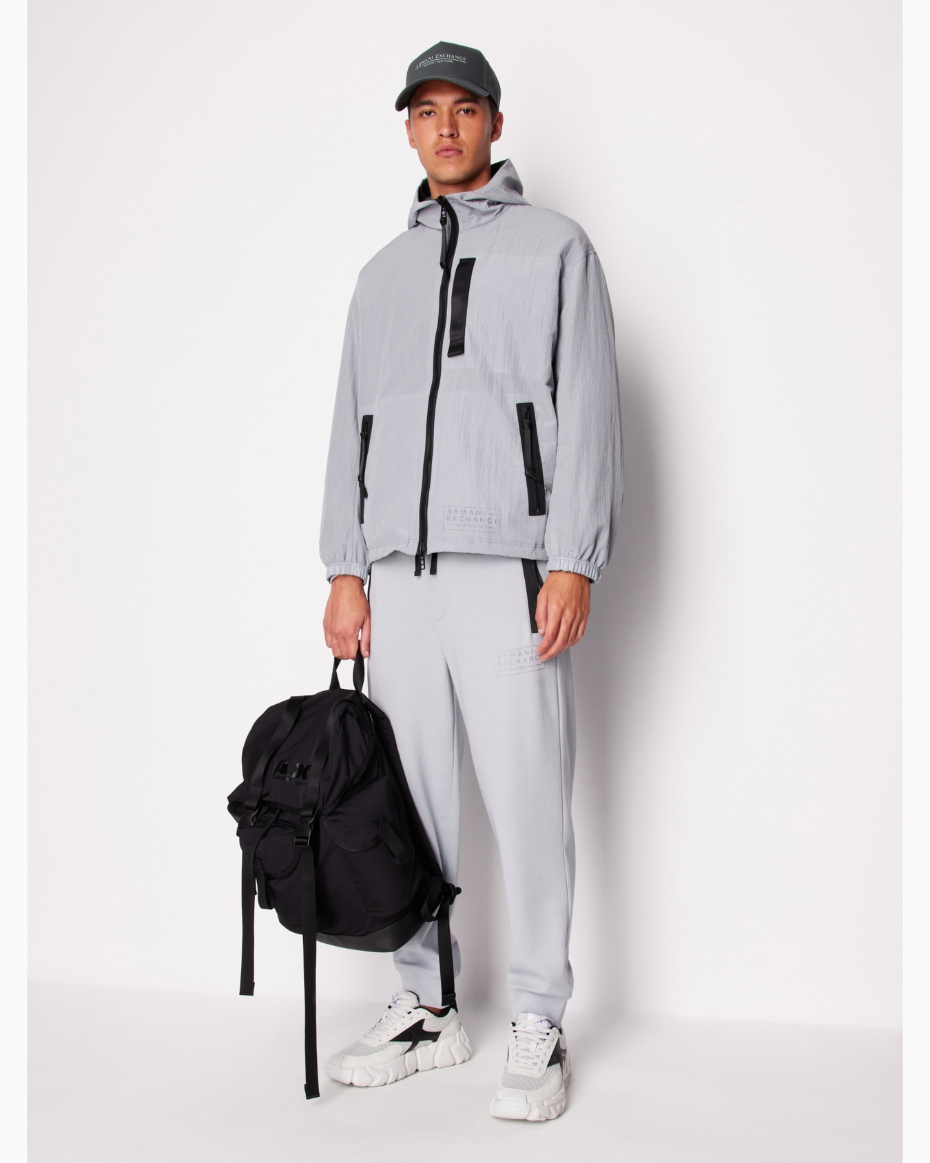 Soft yarn jogger pants with logo Diapositiva 3