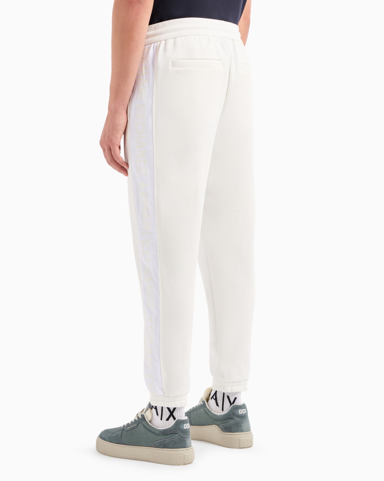 Soft yarn jogger pants with logo Diapositiva 2