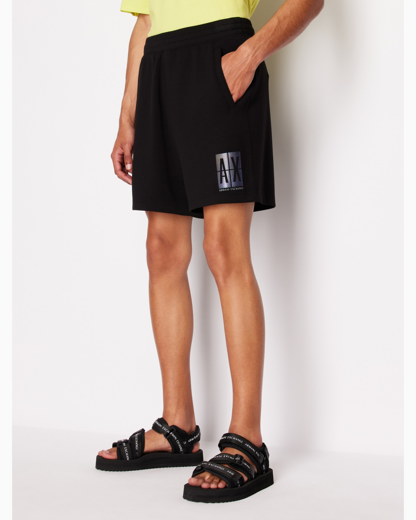 Shorts with side logo patch Diapositiva 1
