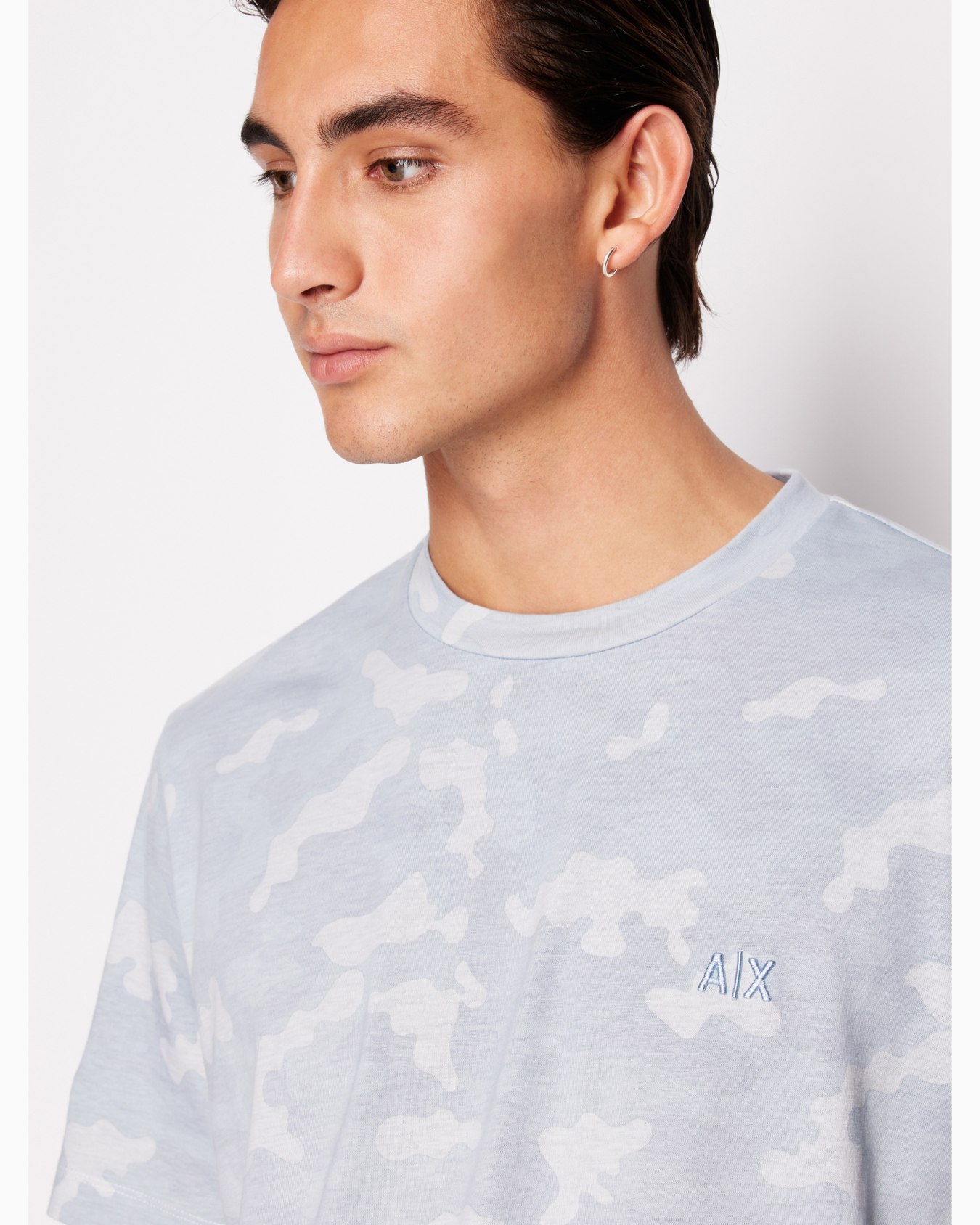 Relaxed fit T-shirt with round neck and logo Diapositiva 4