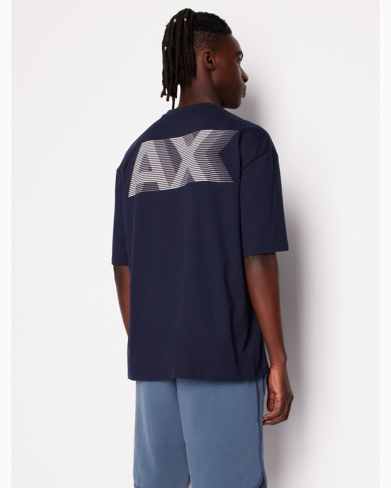 Relaxed fit T-shirt with round neck and logo Slide 2