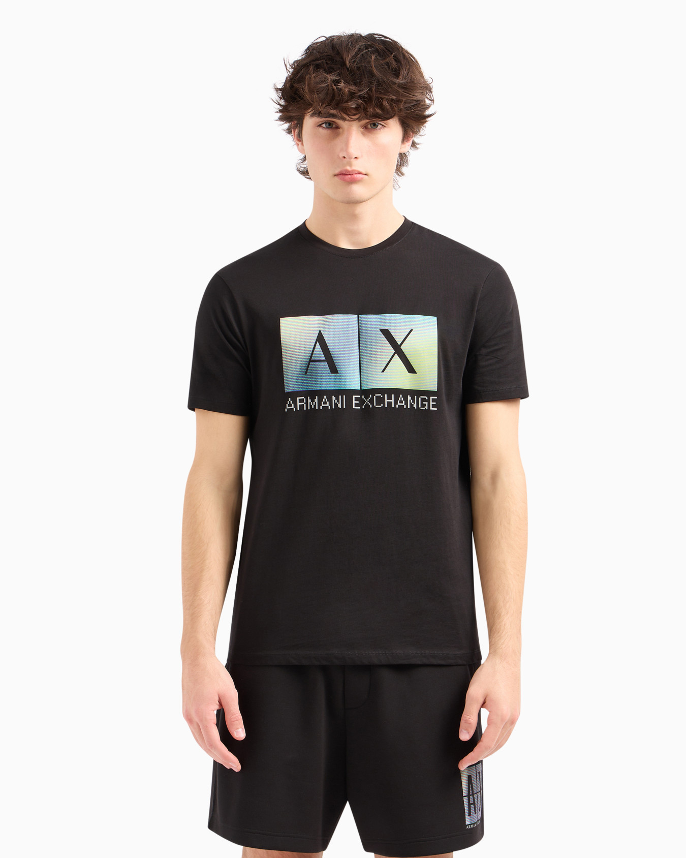 グラデーションロゴ　半袖クルーネックTシャツ スライドする 1