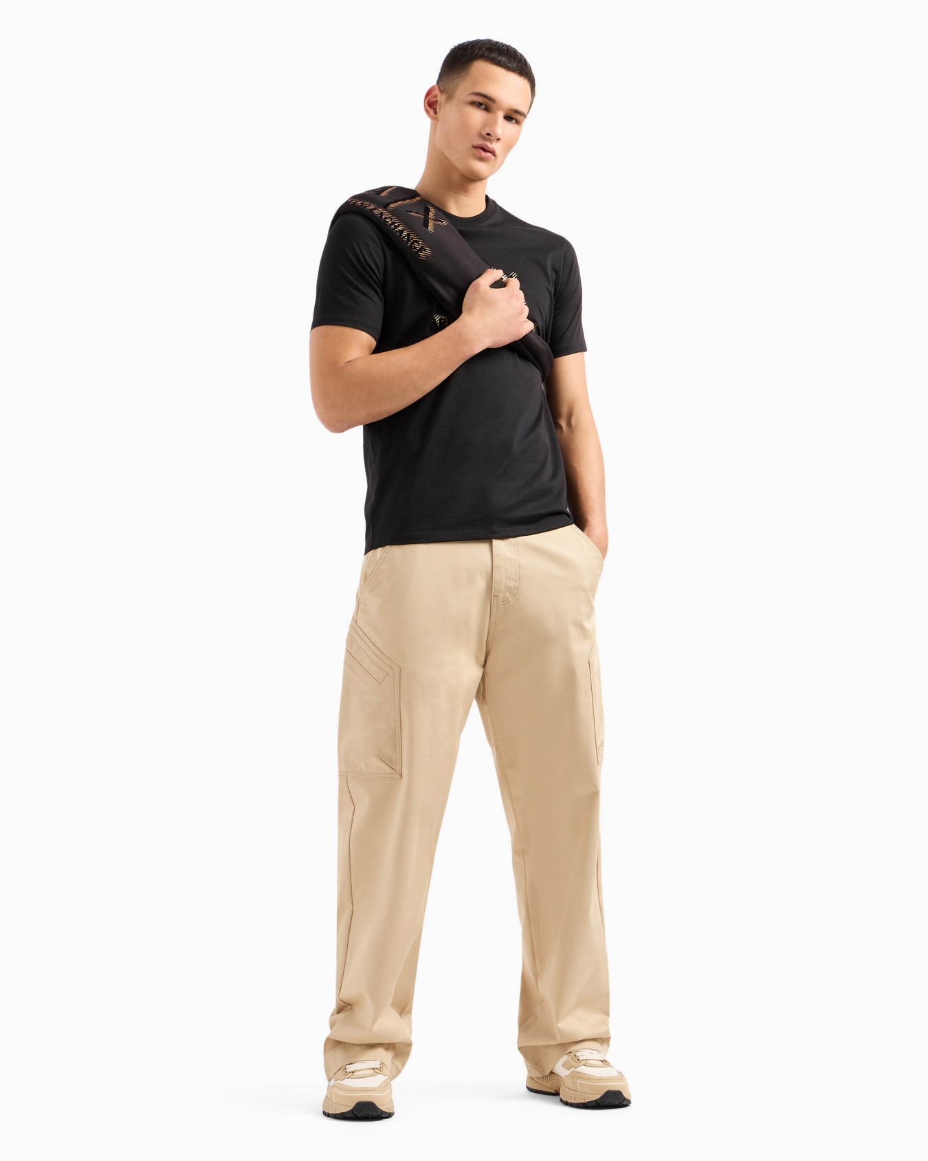 Regular fit T-shirt with logo  Diapositiva 3