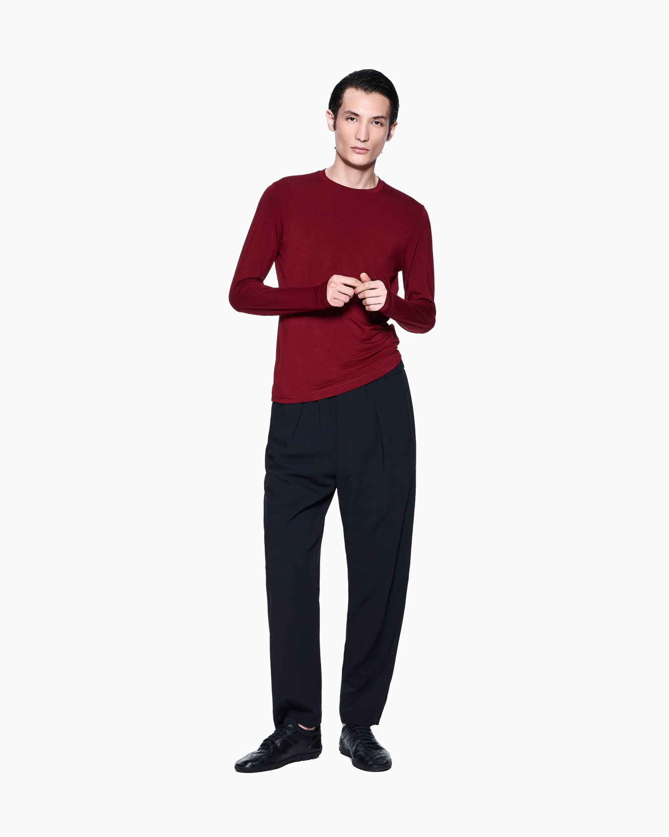 Stretch viscose jersey jumper with crew neck and long sleeves Slide 1