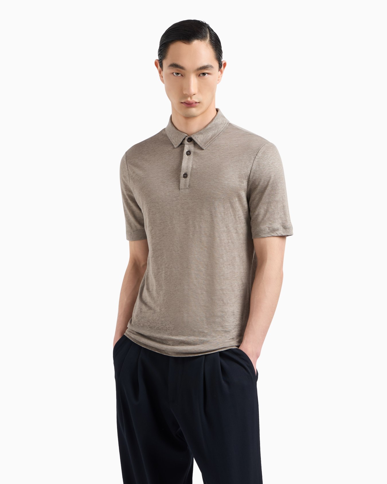Short-sleeved polo shirt in pure linen jersey Slide 3