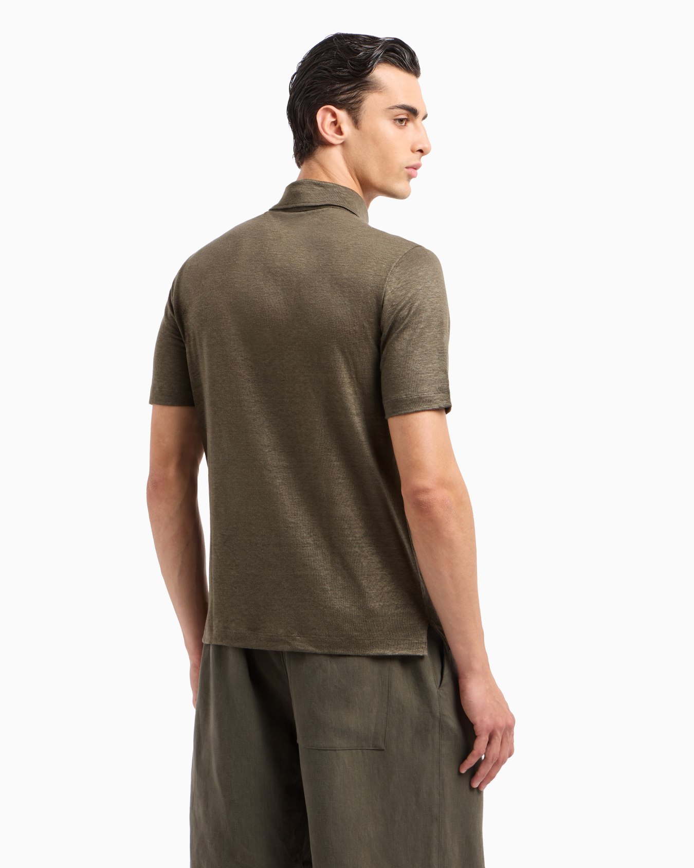 Short-sleeved polo shirt in pure linen jersey Slide 2