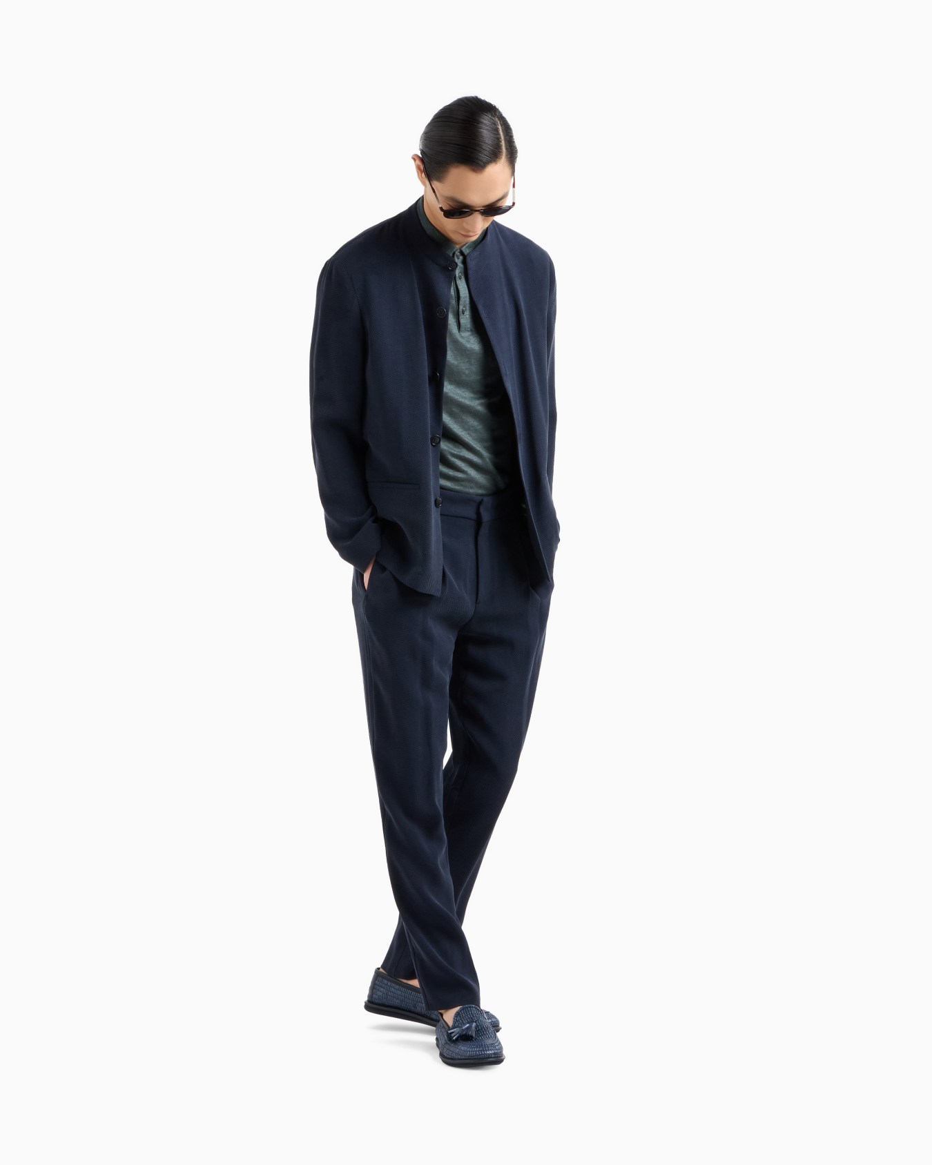 Short-sleeved polo shirt in pure linen jersey Slide 1