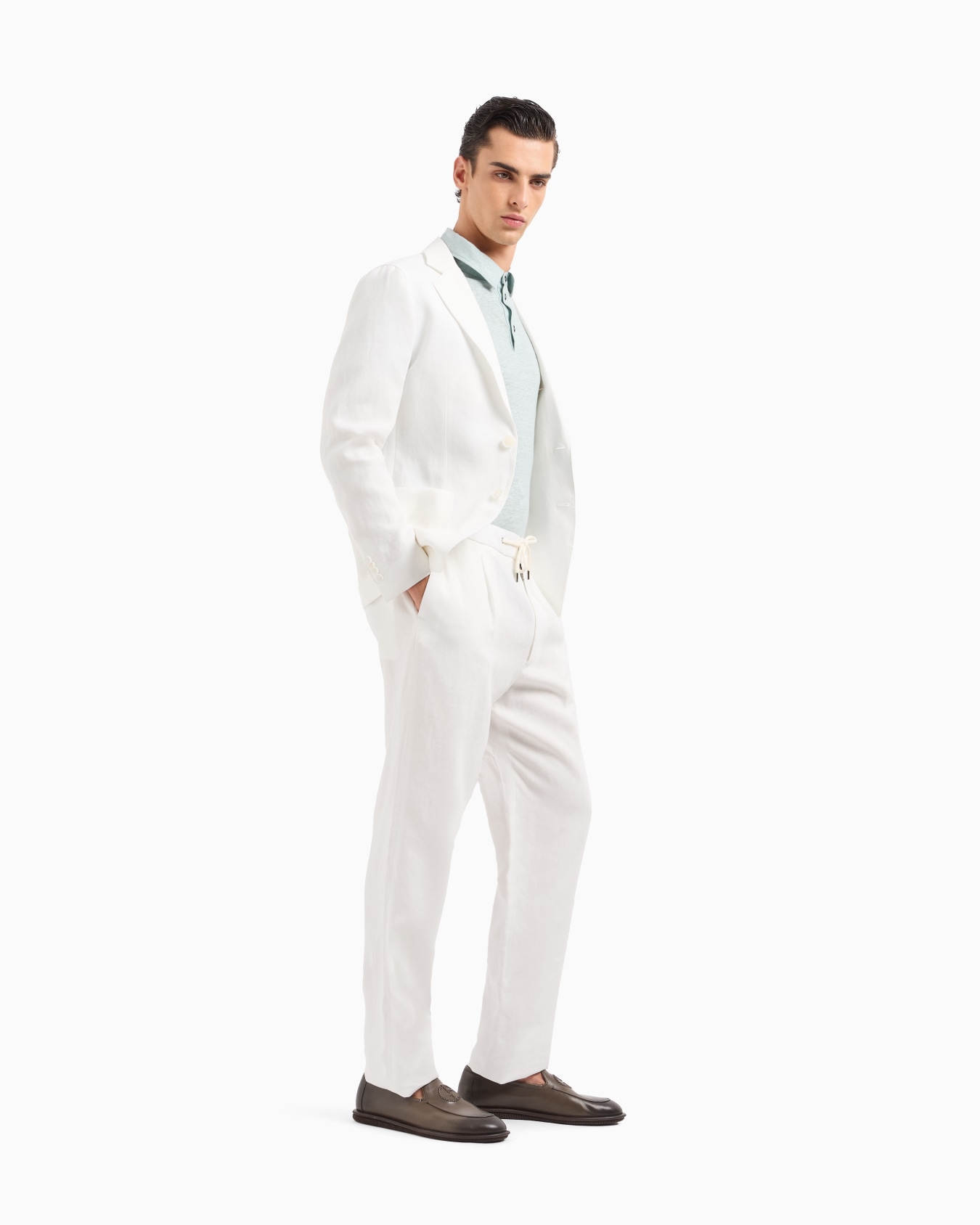 Short-sleeved polo shirt in pure linen jersey Slide 3