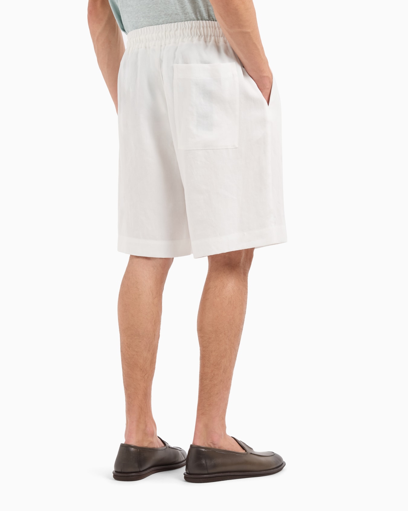 Pure linen canvas flat-front Bermuda shorts Slide 2