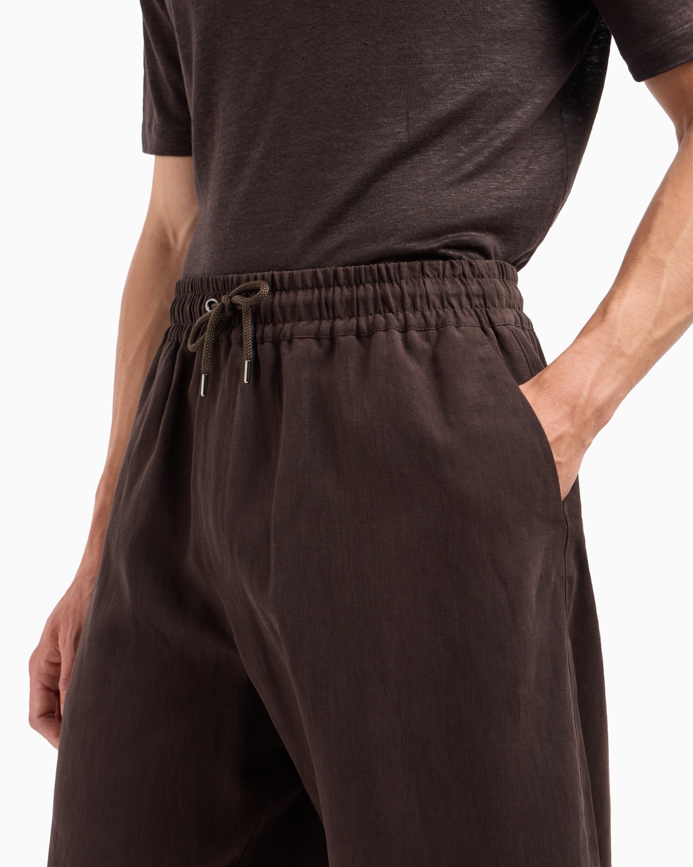 Pure linen canvas flat-front Bermuda shorts Slide 4