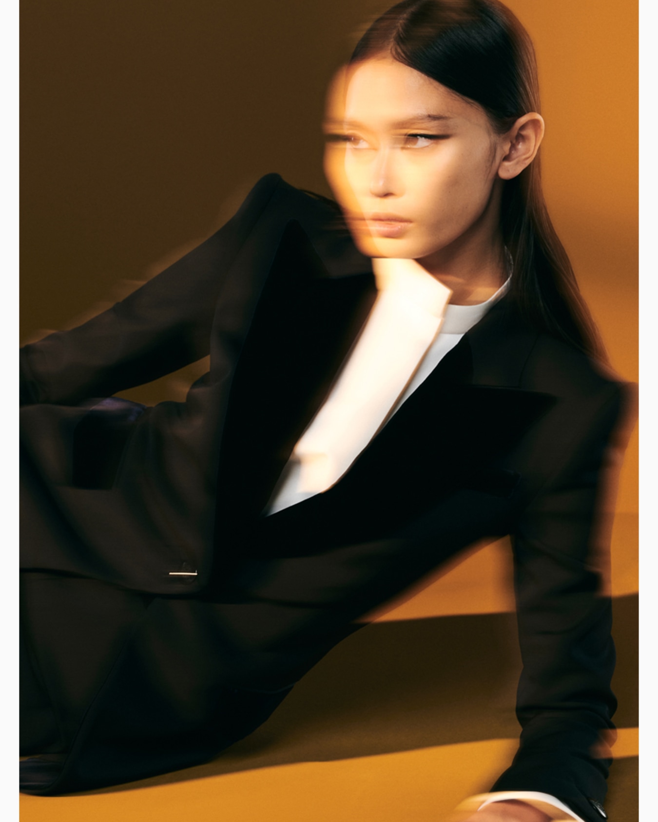 Chaqueta de abotonadura sencilla en grain de poudre de lana y terciopelo Diapositiva 6