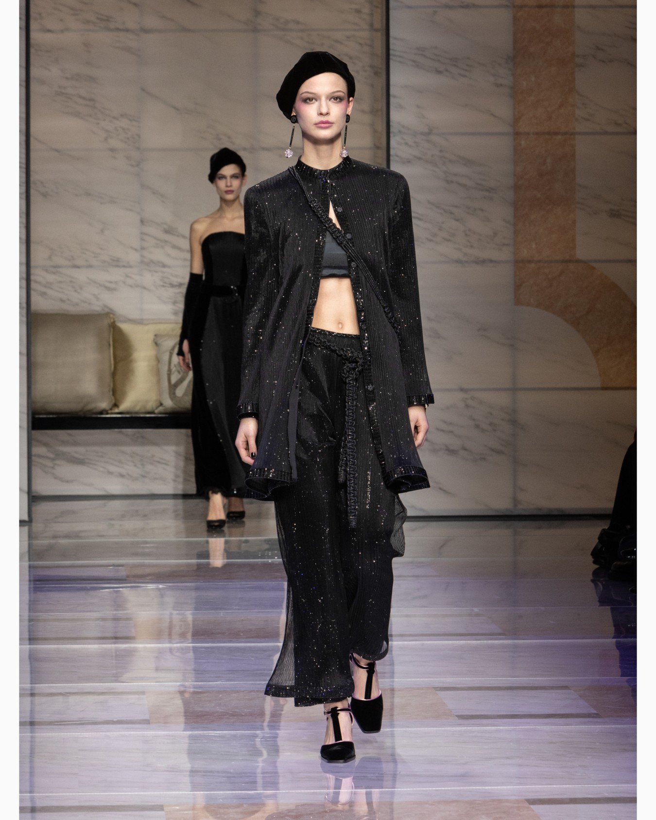 Pantalon en tulle plissé avec broderie de cristaux Diapositive 7