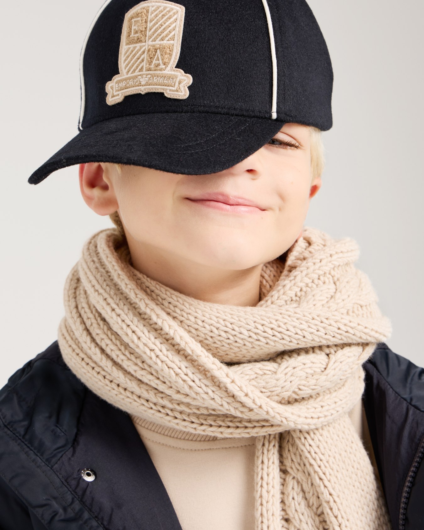 Casquette de baseball en tissu de laine avec écusson blason logo Diapositive 3
