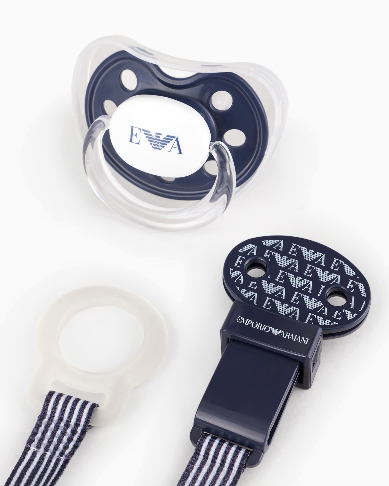 Babycare-Geschenkset mit zwei Trinkflaschen, Schnuller und Kordel mit Clip Folie 3
