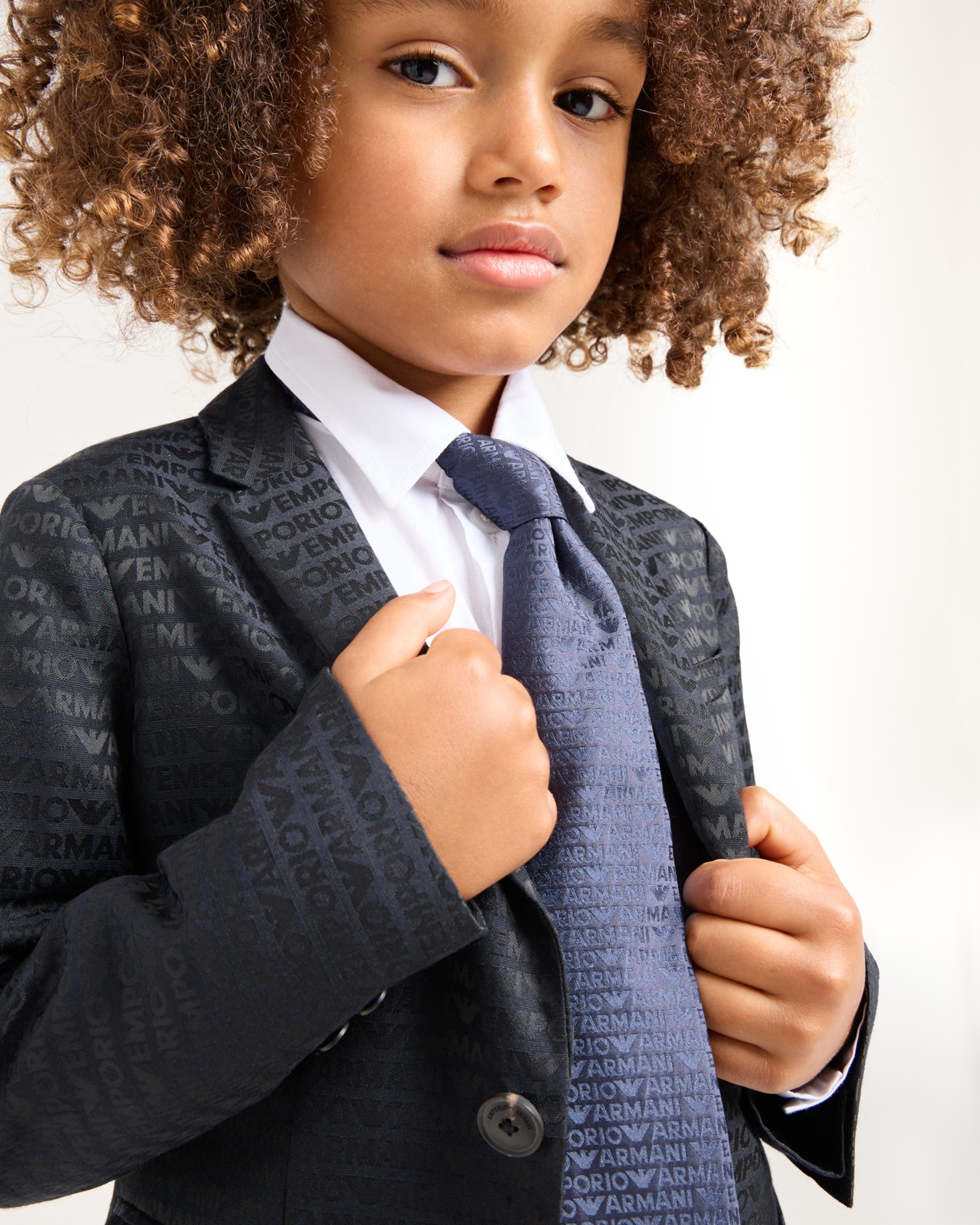 Pure silk tie with all-over jacquard logo lettering Slide 2
