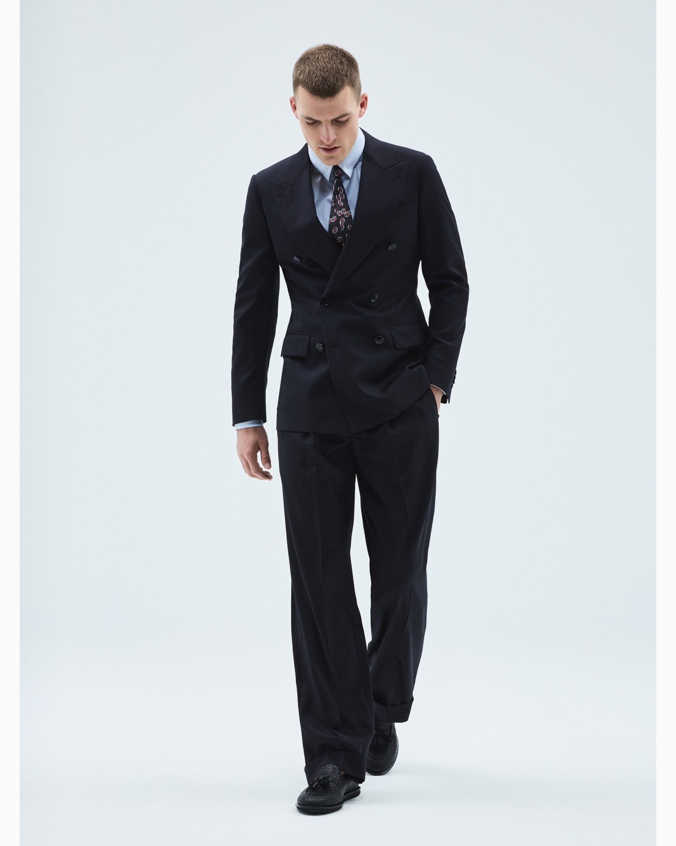 Virgin-wool double-breasted Royal Line suit Slide 8