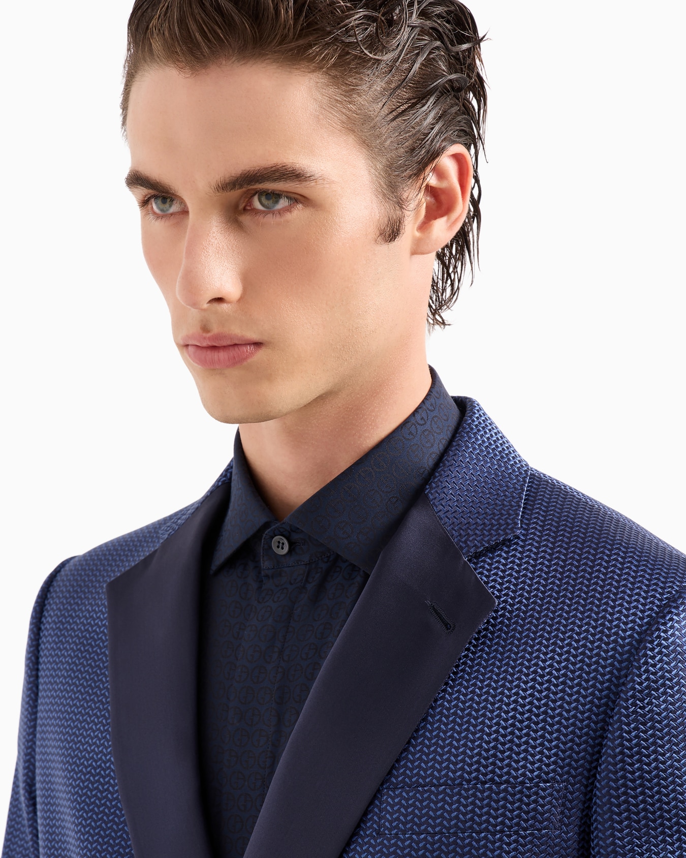 Soho line double-breasted tuxedo jacket in silk jacquard Diapositiva 4