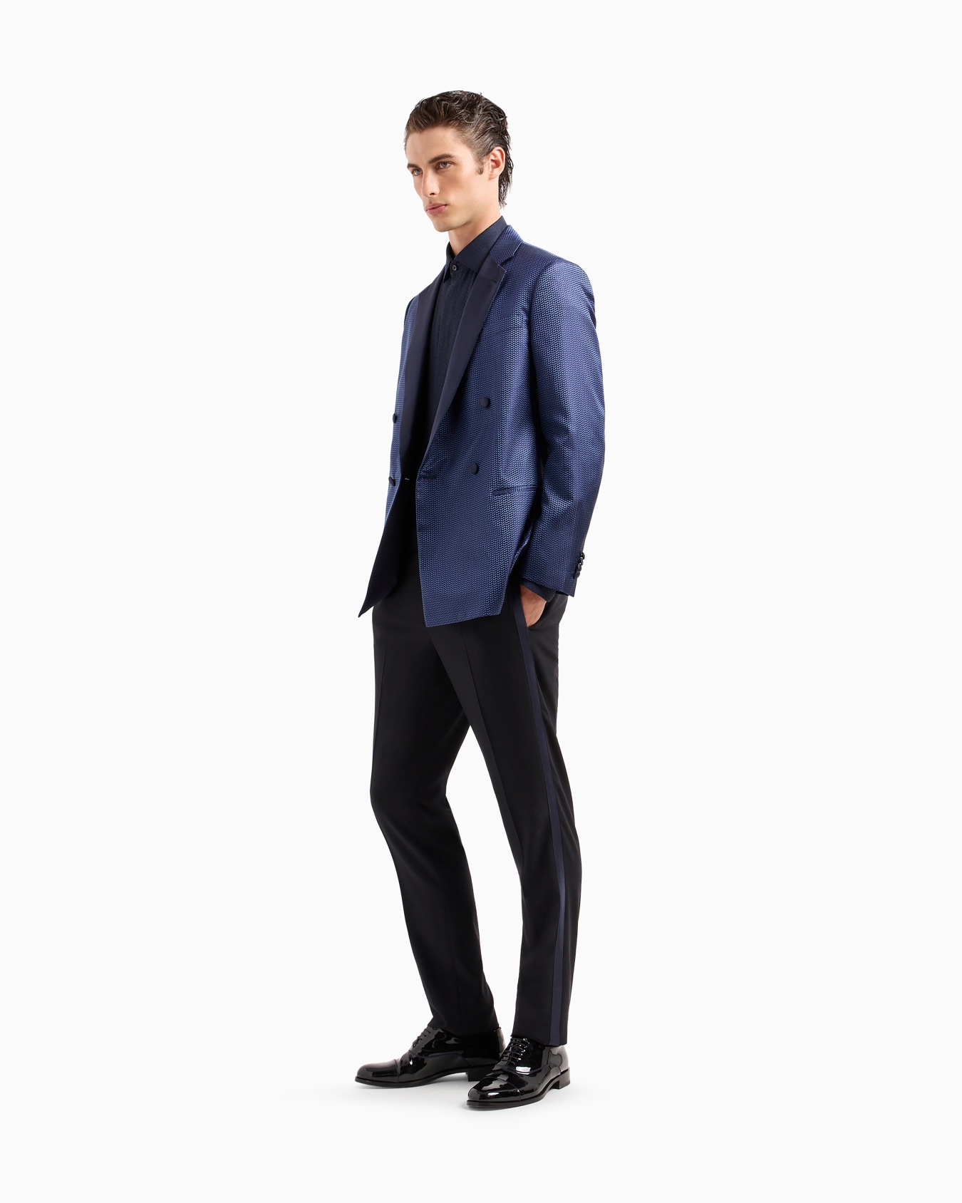 Soho line double-breasted tuxedo jacket in silk jacquard Diapositiva 1