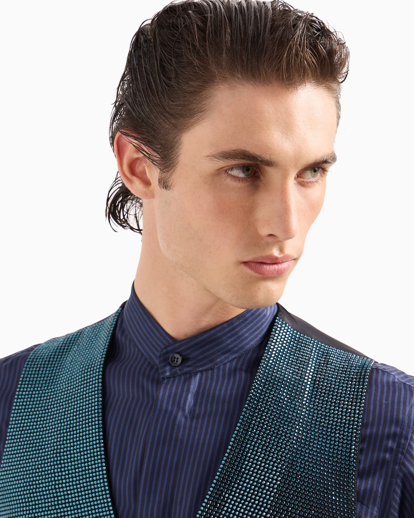 Single-breasted wool-crêpe waistcoat with rhinestone embroidery Diapositiva 4