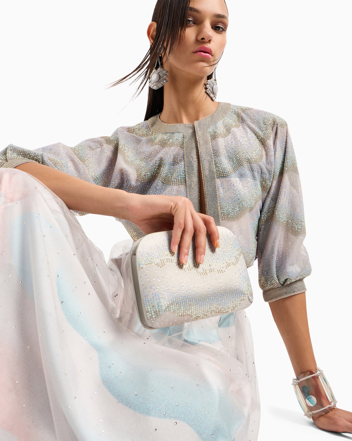 Short tulle jacket with crystals Slide 5