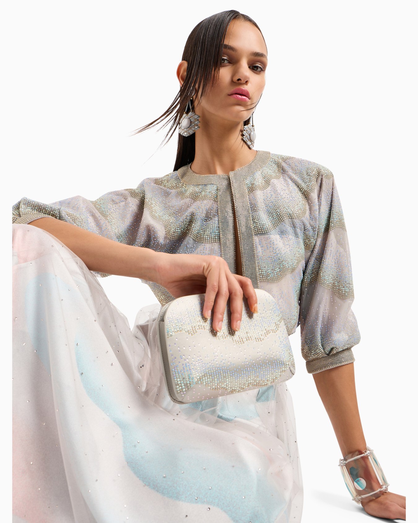 Short tulle jacket with crystals Slide 4