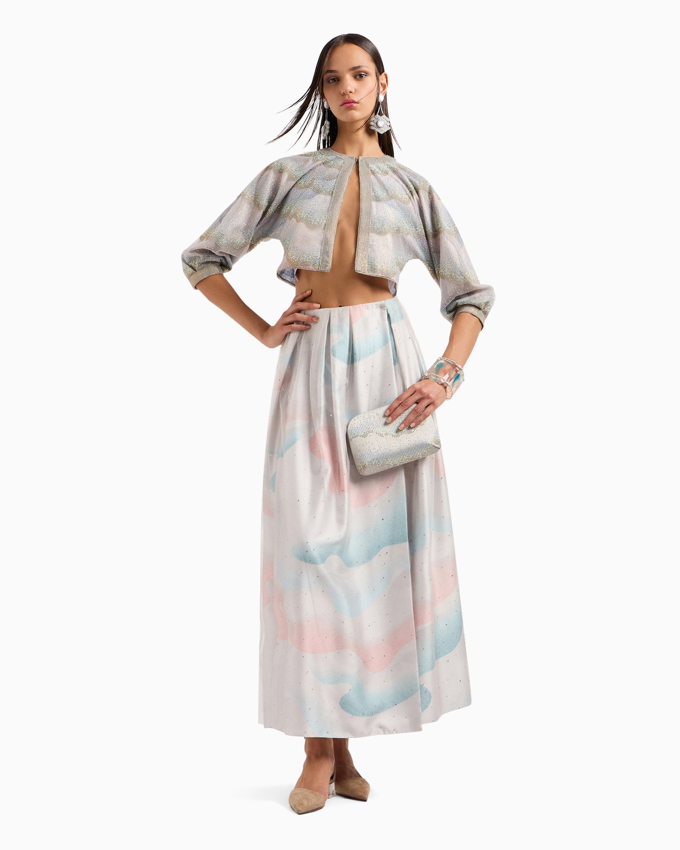 Short tulle jacket with crystals Slide 4