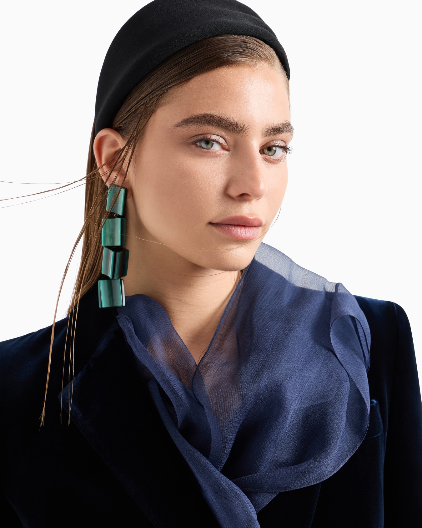 Fabric headband Slide 3
