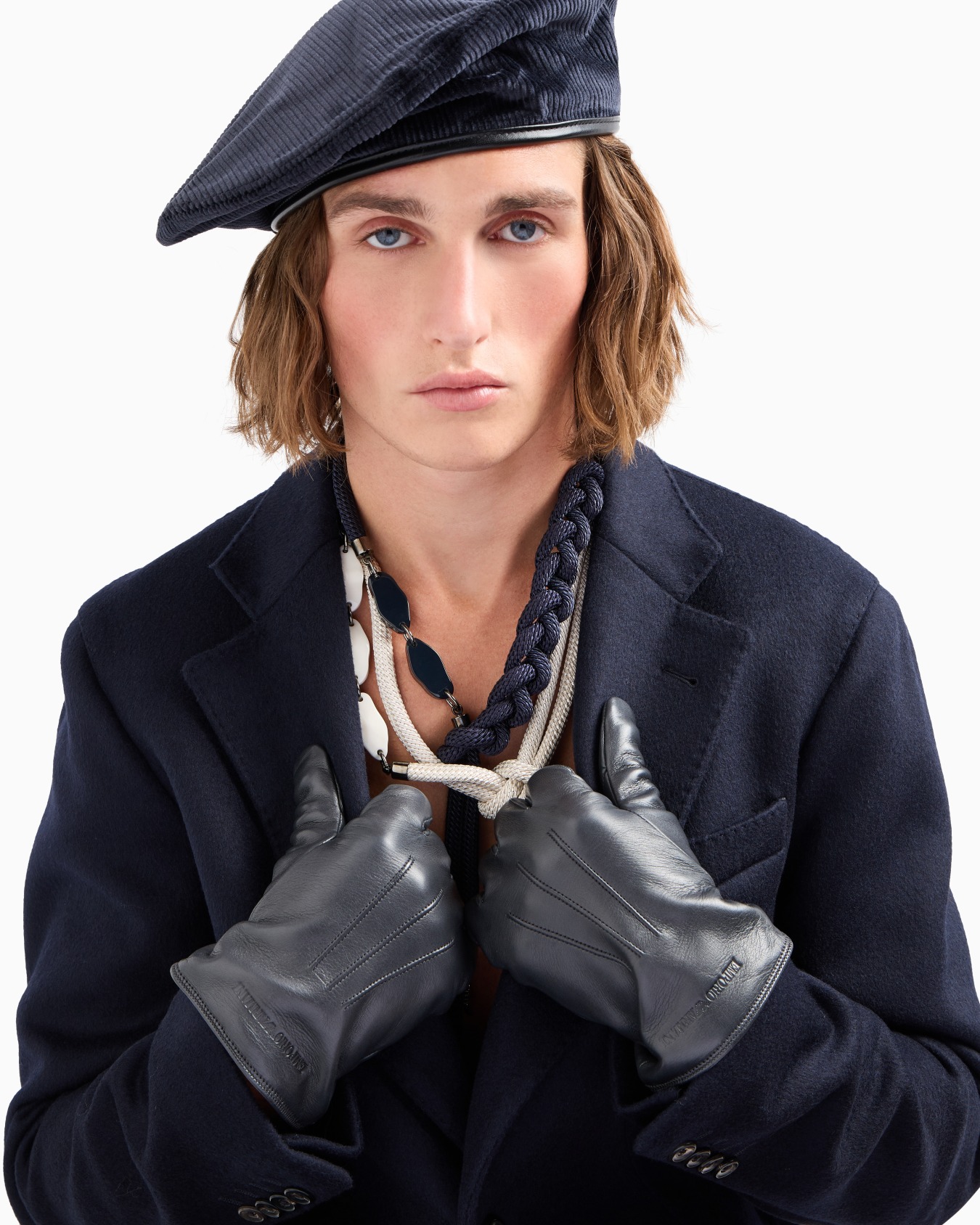 Lambskin nappa leather gloves with baguette detail Slide 2