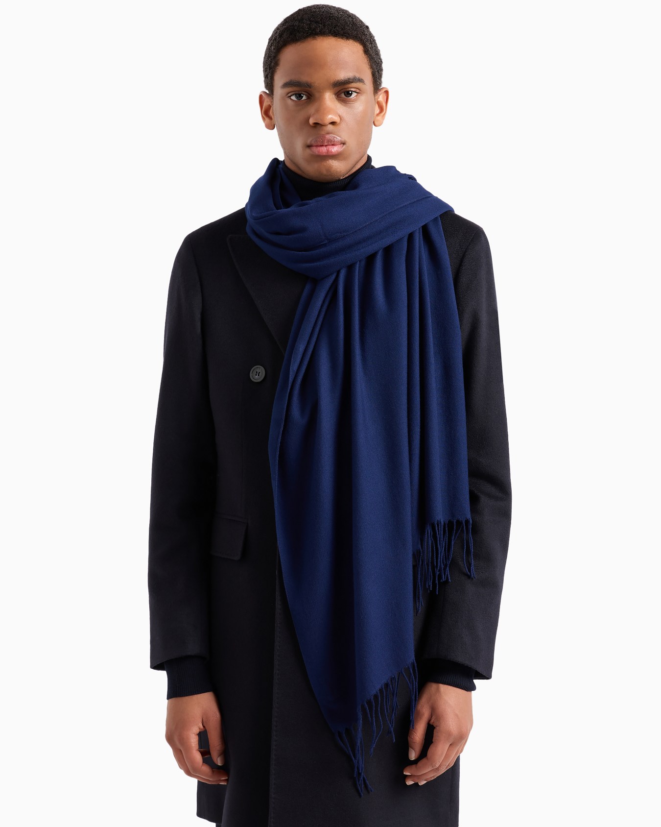 Fringed scarf with eagle print Slide 2