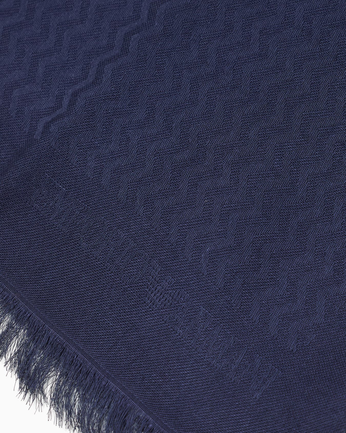Light fabric stole in a modal and viscose blend Slide 1