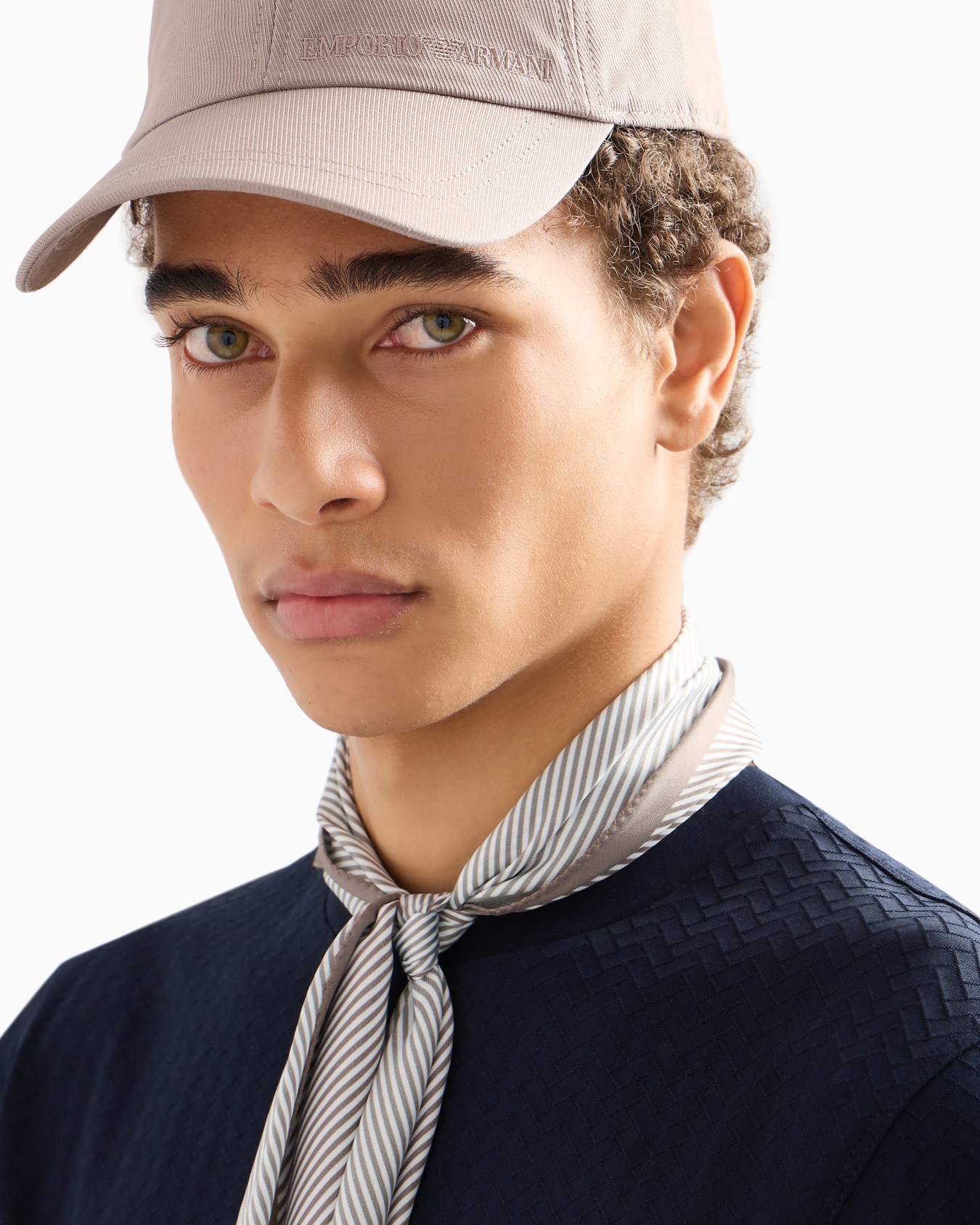 Baseball cap with embroidered logo Slide 2
