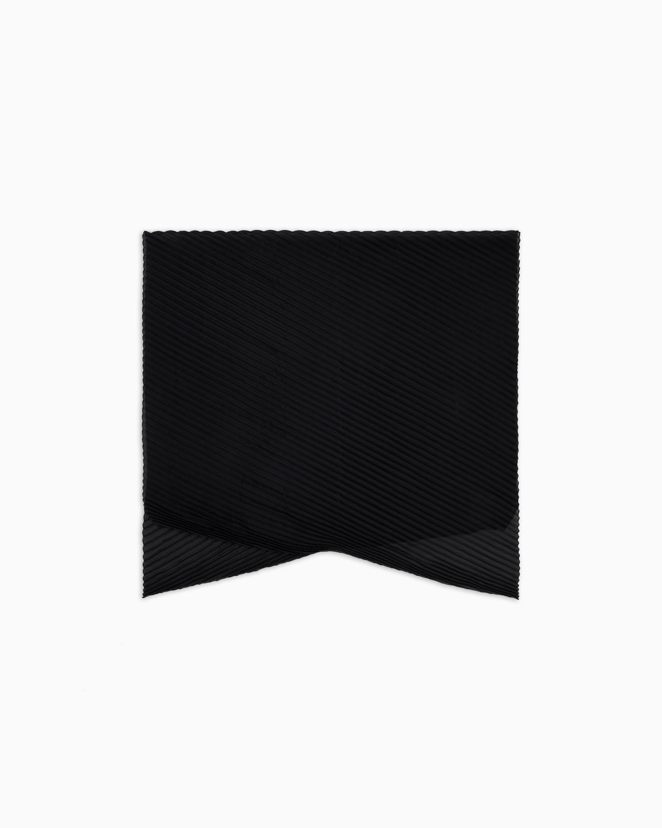 Pleated stole Slide 0