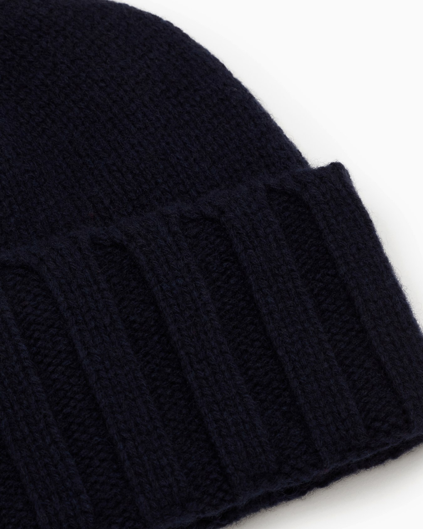 Ribbed cashmere beanie Slide 2