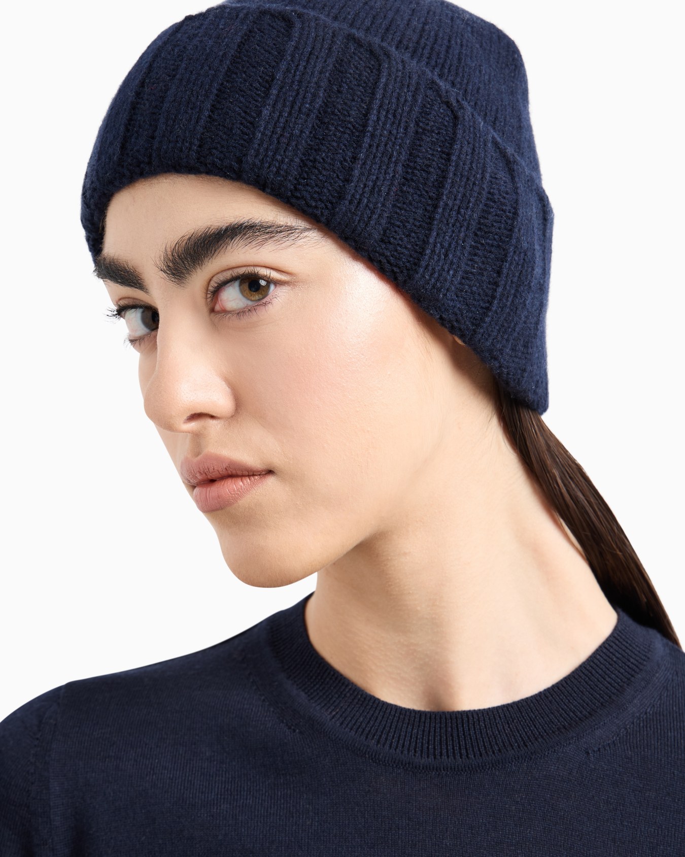 Ribbed cashmere beanie Slide 3