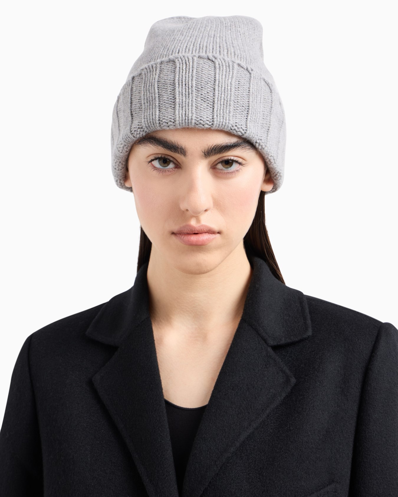Ribbed cashmere beanie Slide 3