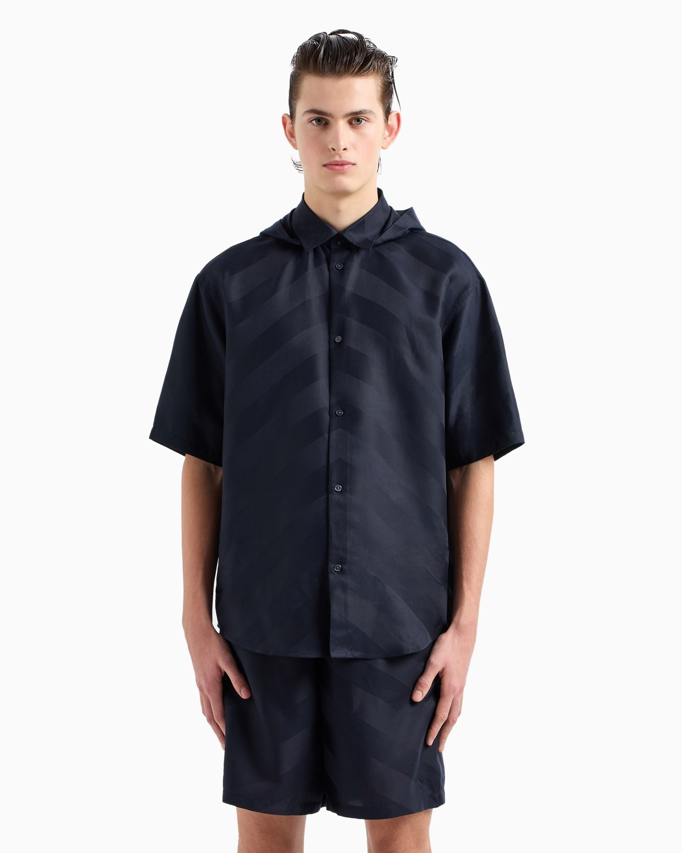 Camisa de corte cómodo, manga corta y capucha de lyocell con patrón integral ASV Diapositiva 2