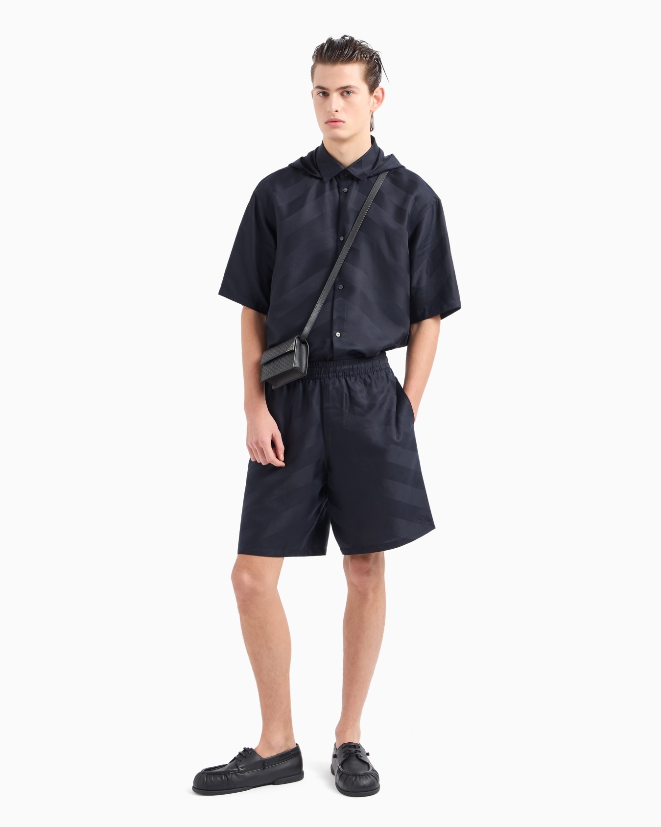 Camisa de corte cómodo, manga corta y capucha de lyocell con patrón integral ASV Diapositiva 4