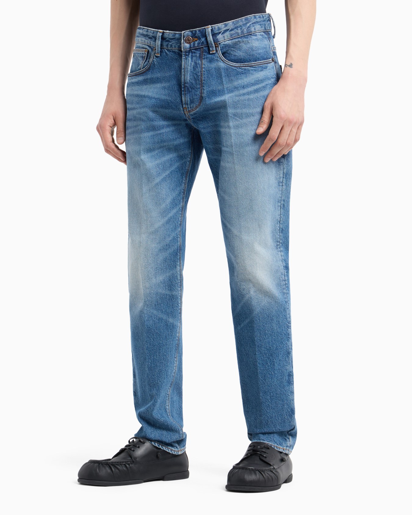 J06 Slim-fit, 12.2 oz stone-washed denim jeans with veining Slide 1