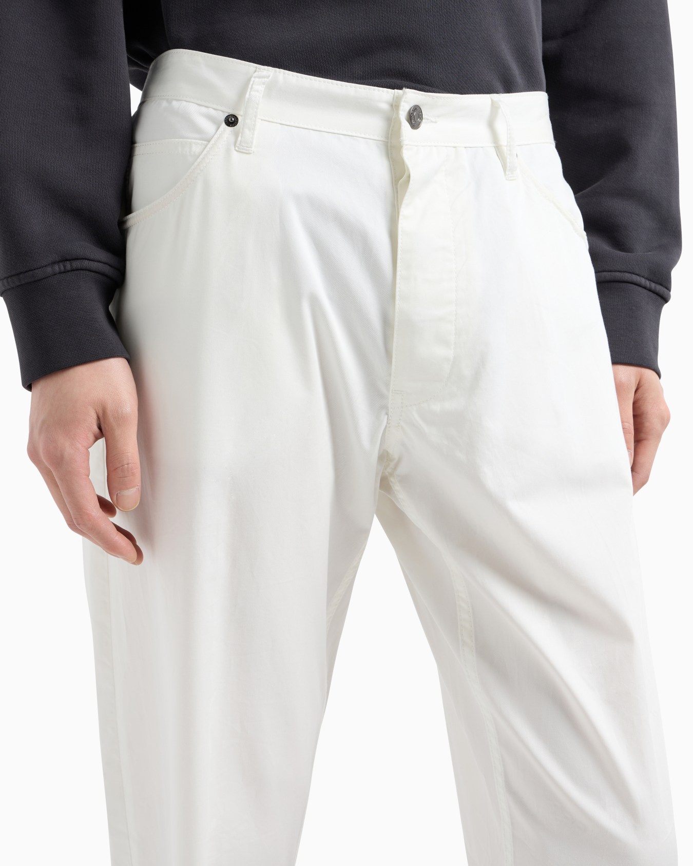 Locker sitzende J69 Five-Pocket-Hose aus leichtem Twill Folie 4