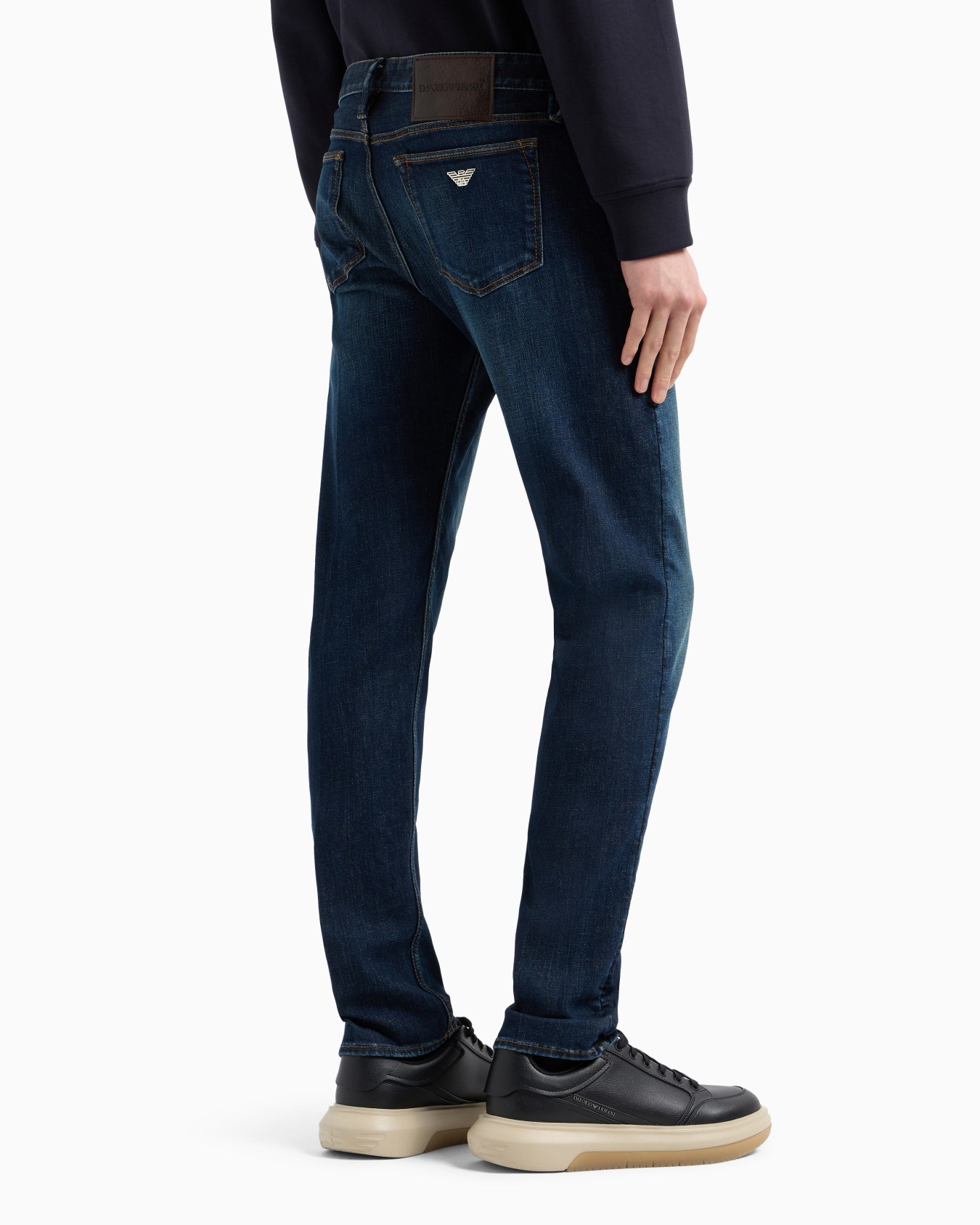 Jean coupe slim J75 en denim stretch lave a la pierre avec traitement effet sali Emporio Armani