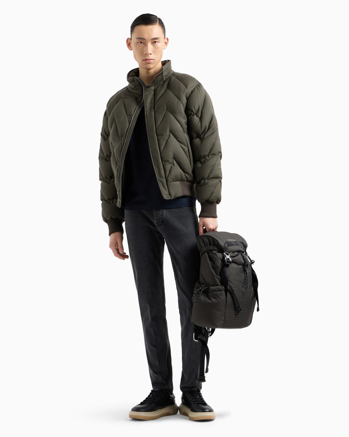 Jean J75 coupe slim en denim rincé à l’eau Diapositive 3