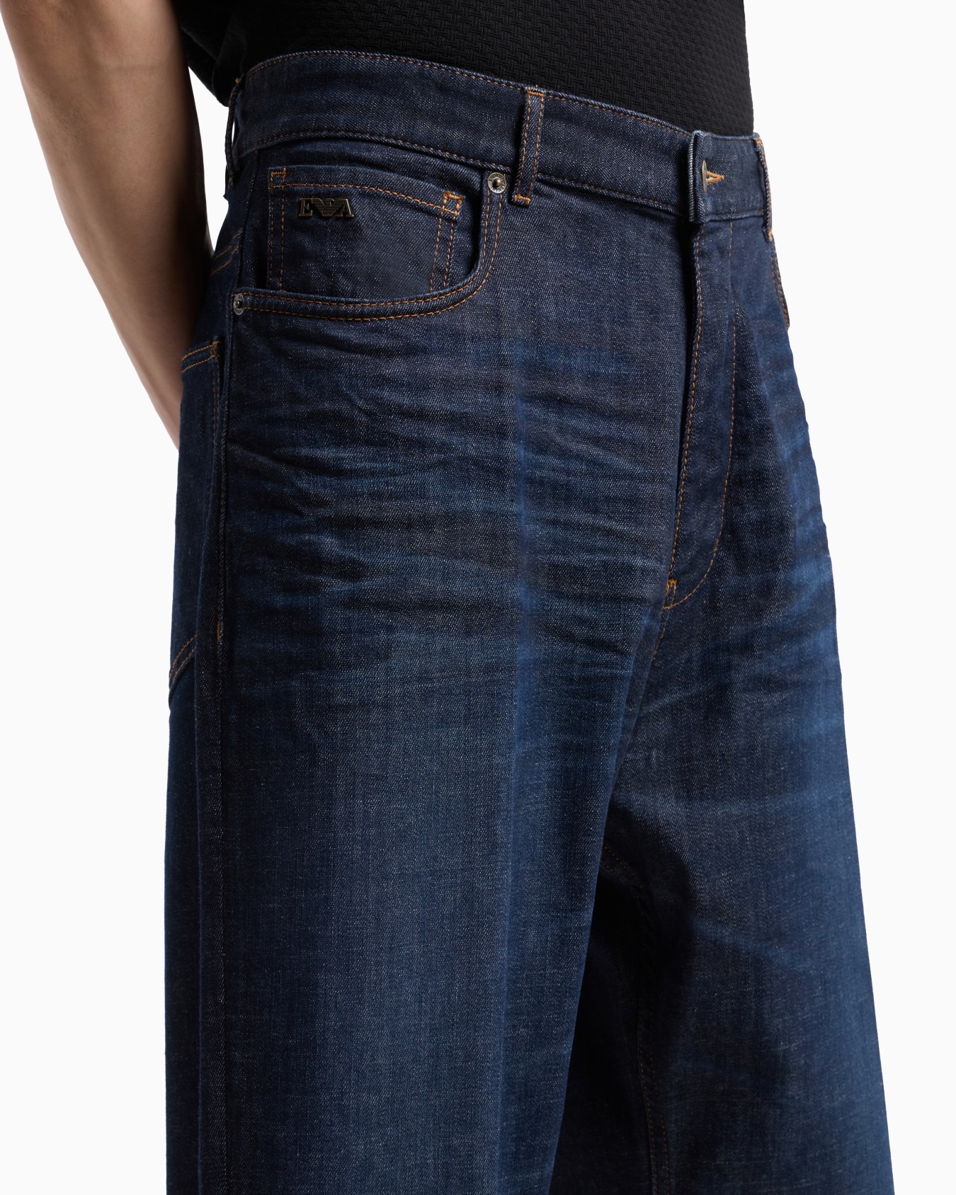 J79 Carrot-fit 11.4 oz rinse-wash denim jeans with veining Slide 4